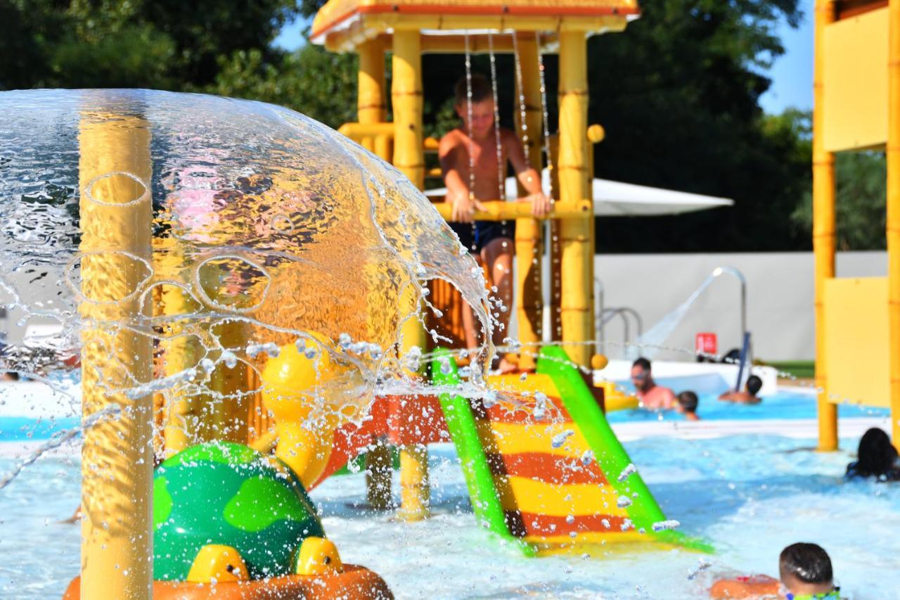 לידו די פומפוזה I Tre Moschettieri Camping Village מראה חיצוני תמונה