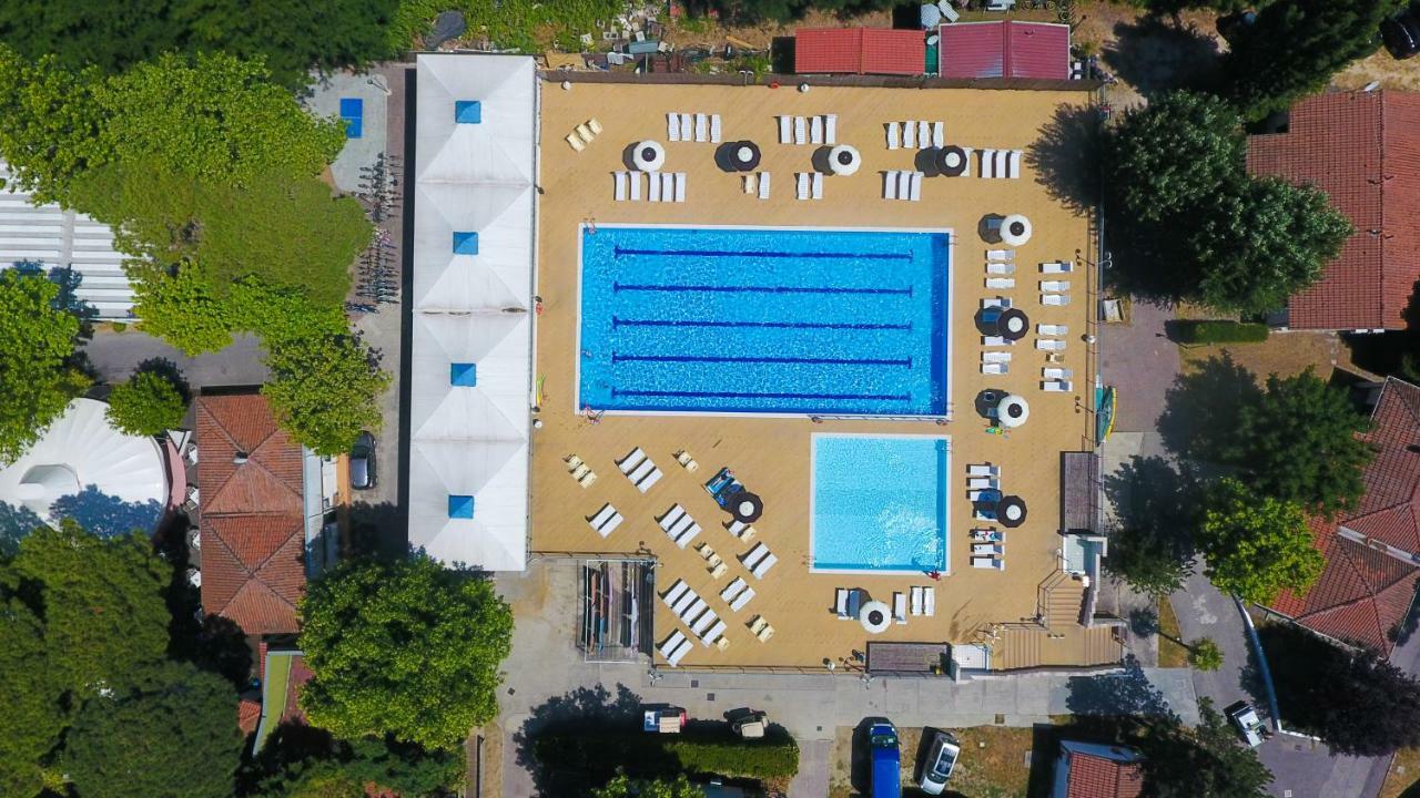 לידו די פומפוזה I Tre Moschettieri Camping Village מראה חיצוני תמונה
